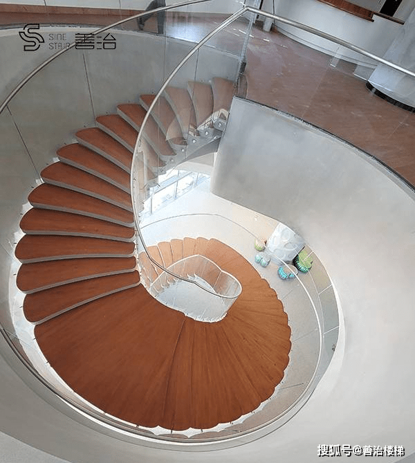 善治楼梯|珠海中医药博物馆大型钢结构旋转楼梯玻璃栏杆圆满收官!