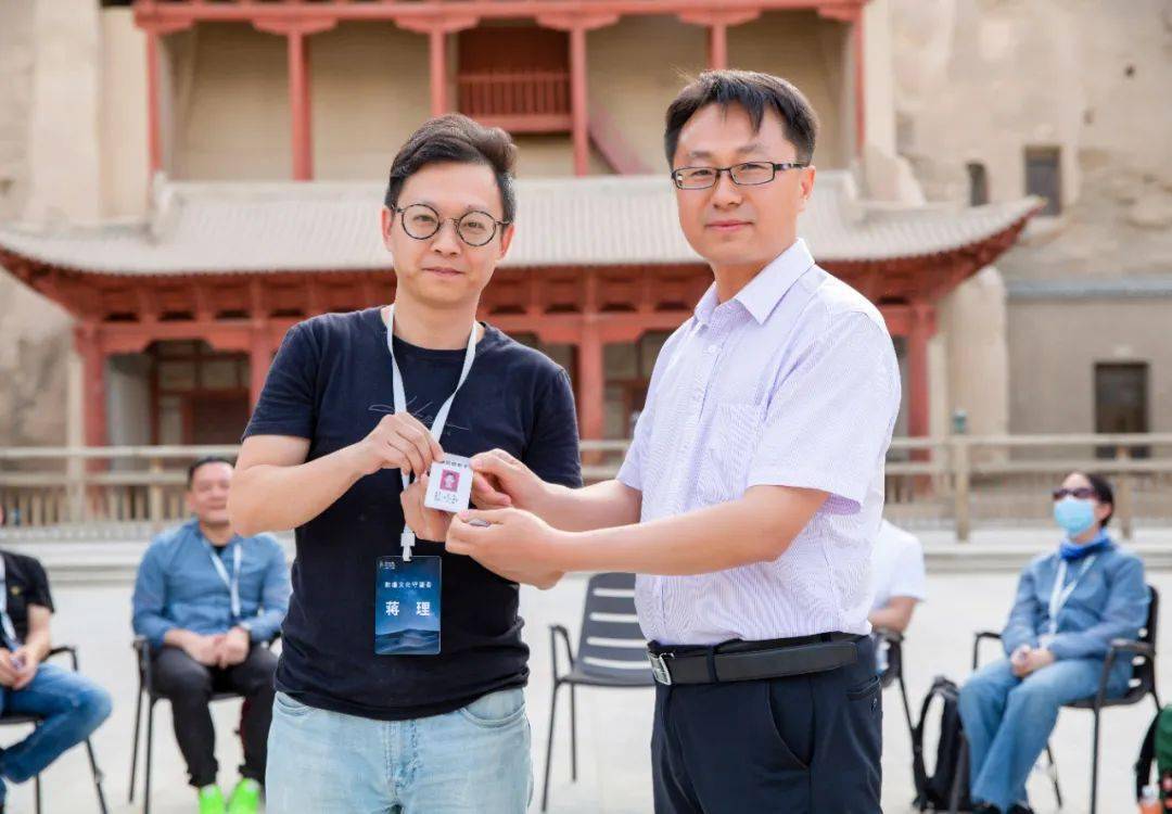 知名文化博主;杨翻,四川文化产业学院书画教师;张春晓,暨南大学文学院