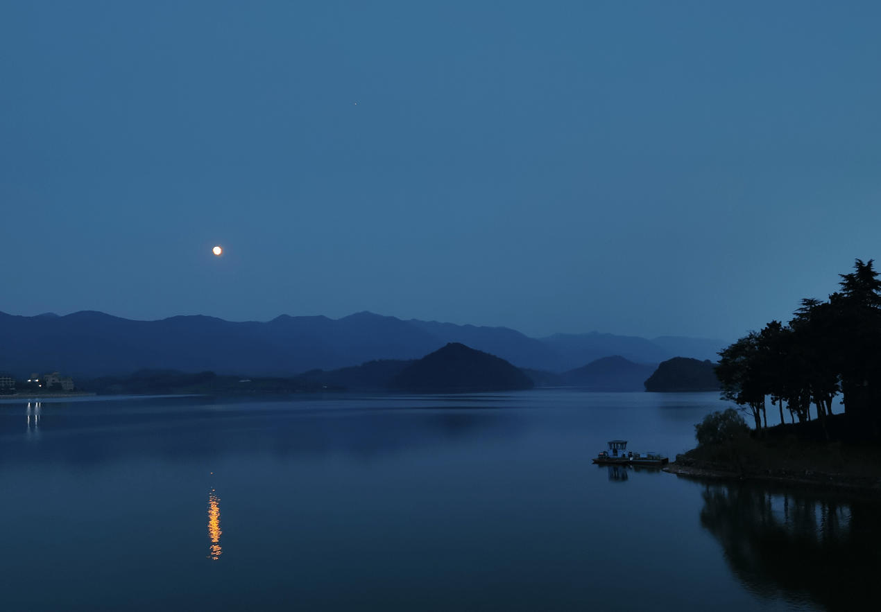 中秋节月光下的美景图片