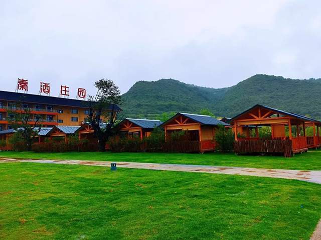 走进秦酒酒业公司和秦酒庄园,一种强劲发展的现代化气息扑面而来,除了