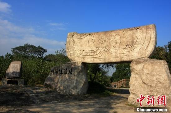 河姆渡遗址建筑特点图片