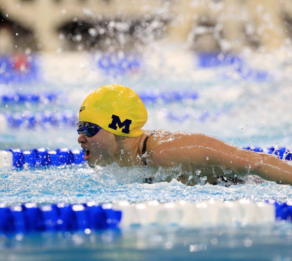 这个被密西根大学录取的华裔妹子_maggie_比赛_游泳池