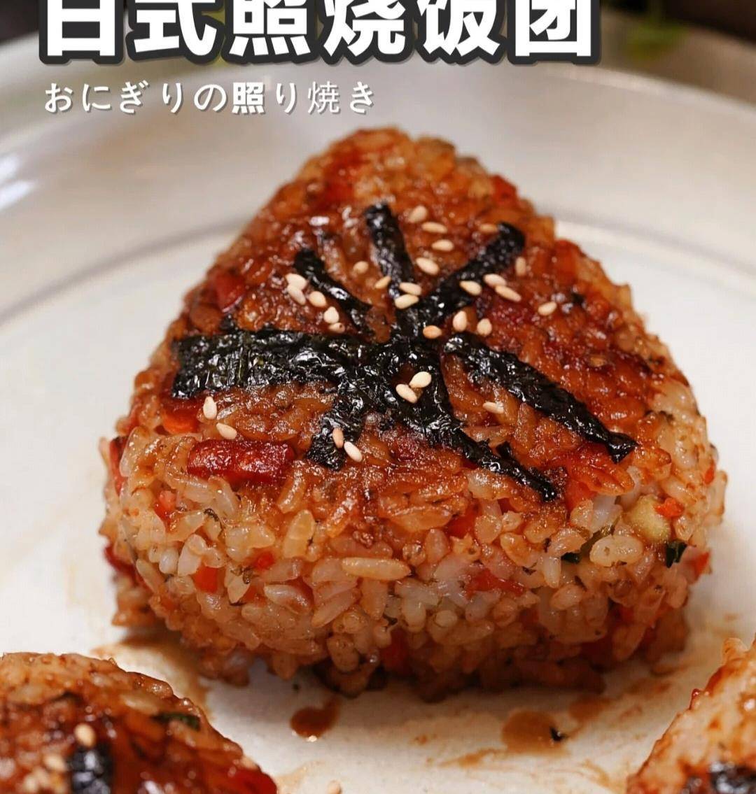 超级简单又好吃的早饭来啦