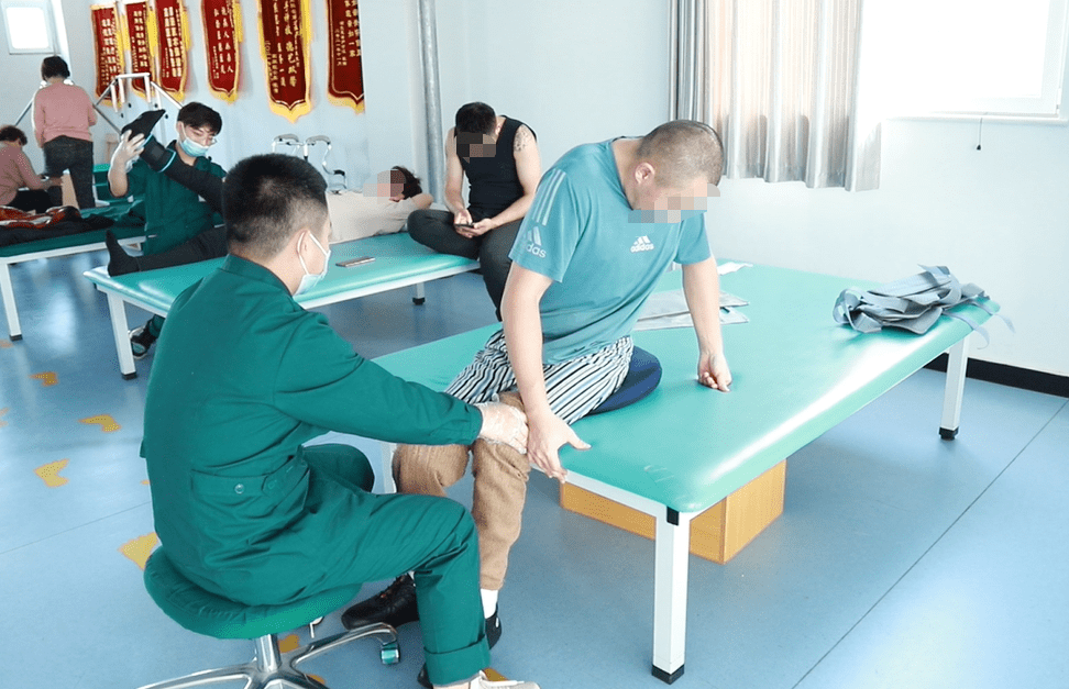 偏瘫患者如何正确学会坐起,并保持坐位平衡?_训练_躯干_能力