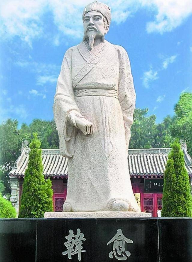 歐陽修不但在現代文學上有極高天分
，也複建了儒家思想儒教