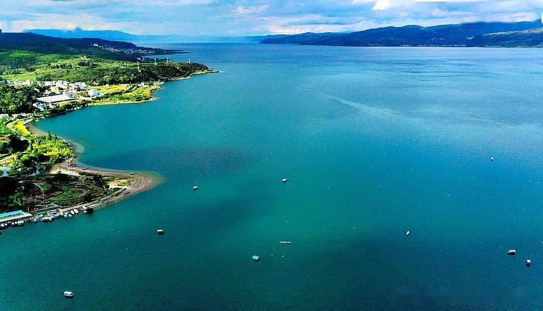 映像抚仙湖——秀丽的孤山风景区_湖面_湖水_阳光