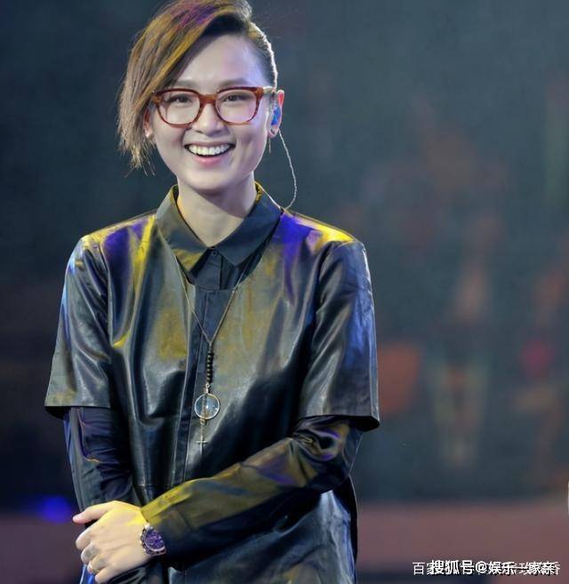 周笔畅整容成功了!
