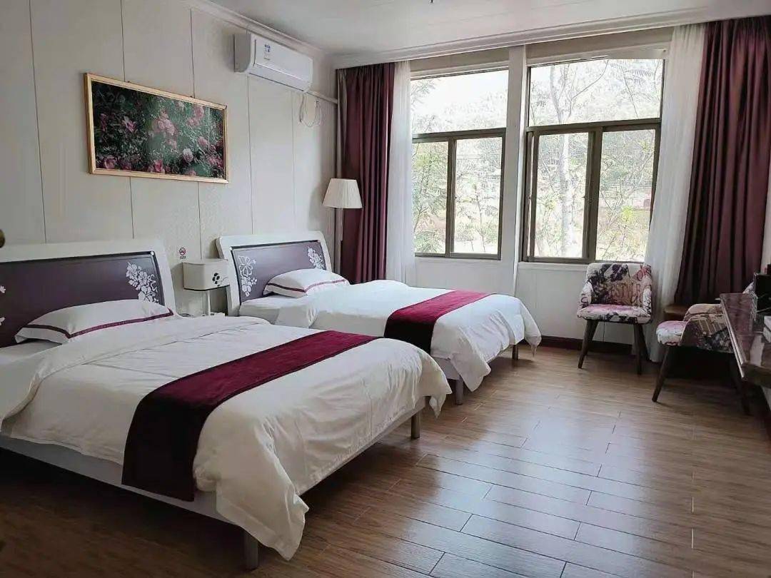 268元抢惠州樱花谷玫瑰温汤民宿木屋单床/双床 双人早餐 樱花谷门票