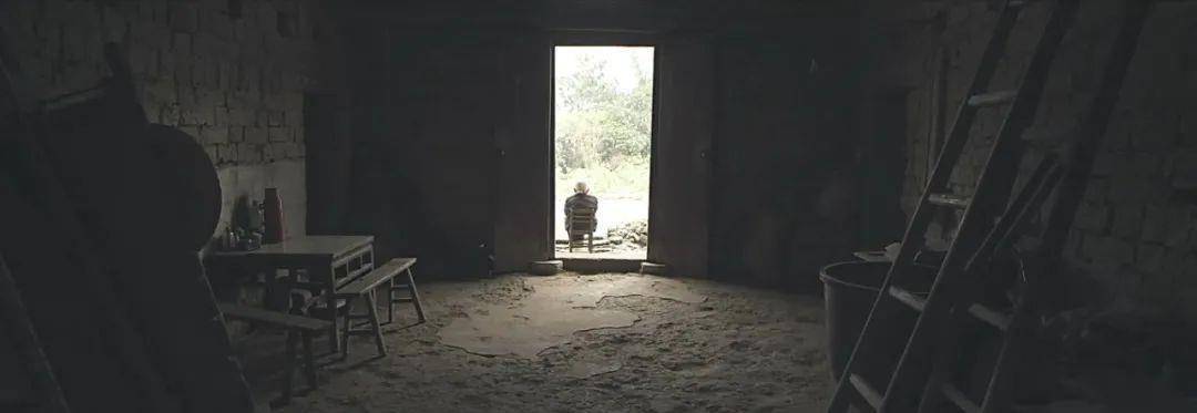 地狱空荡荡，魔鬼在人间