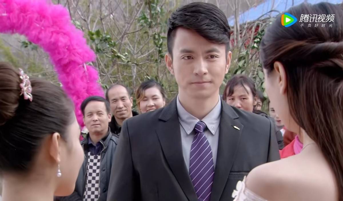 央八复播一部爆剧,曾连续7天收视率前5,选角非常