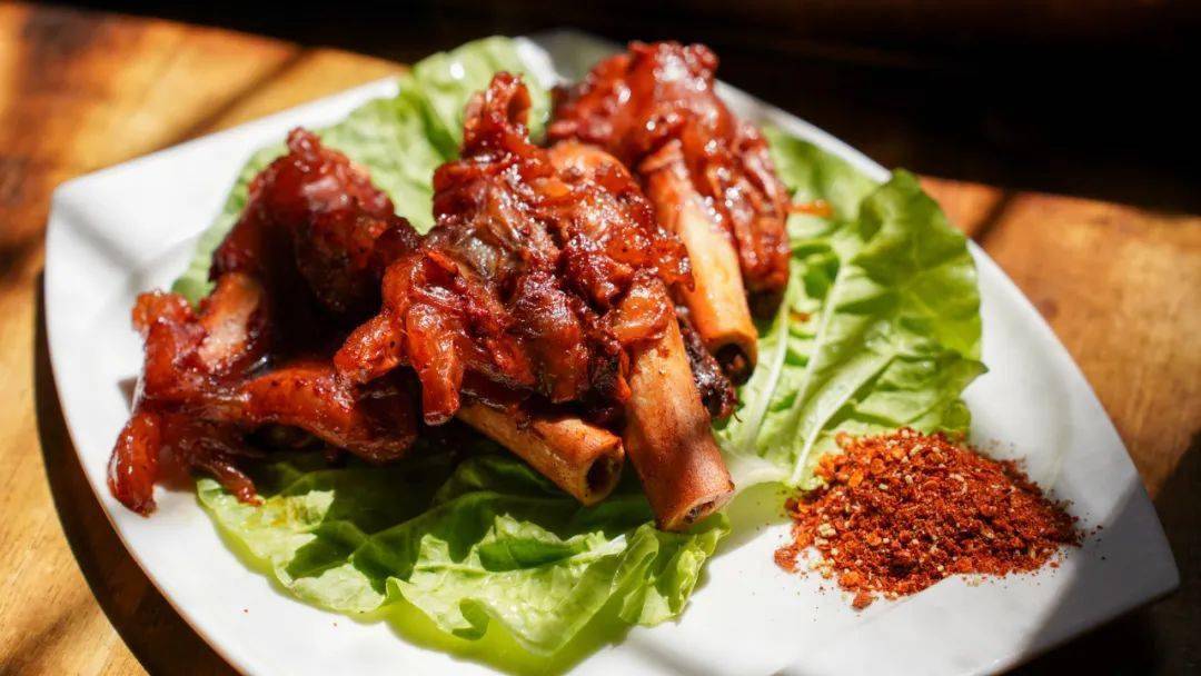 风靡北上广的羊棒骨来汉源了!开业啤酒喝一送一!_环湖路_ta_大道