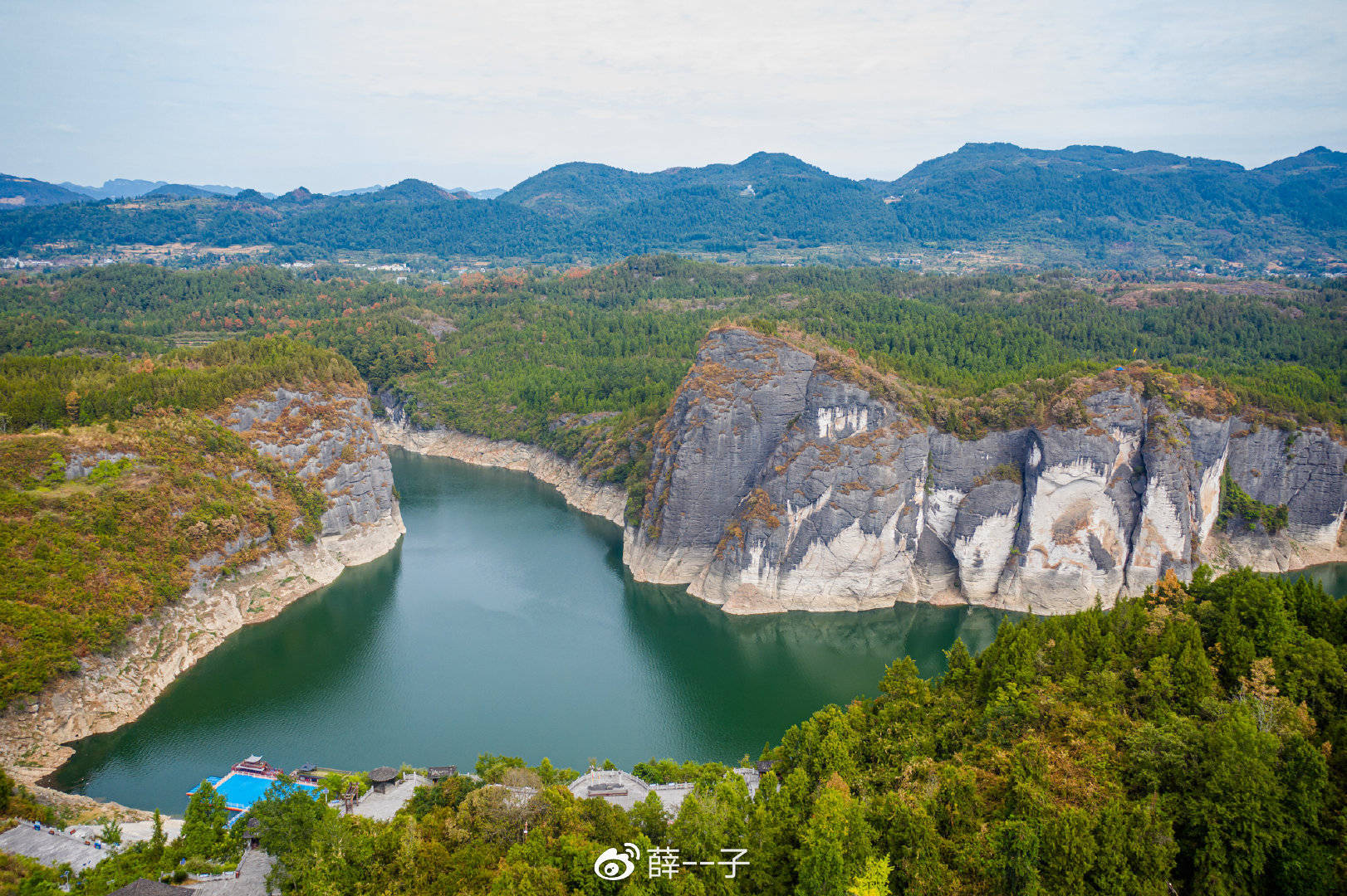 遵义小众目的地攻略】探秘仡佬族,开启遵义康养之旅_吉他_桃花源_景区