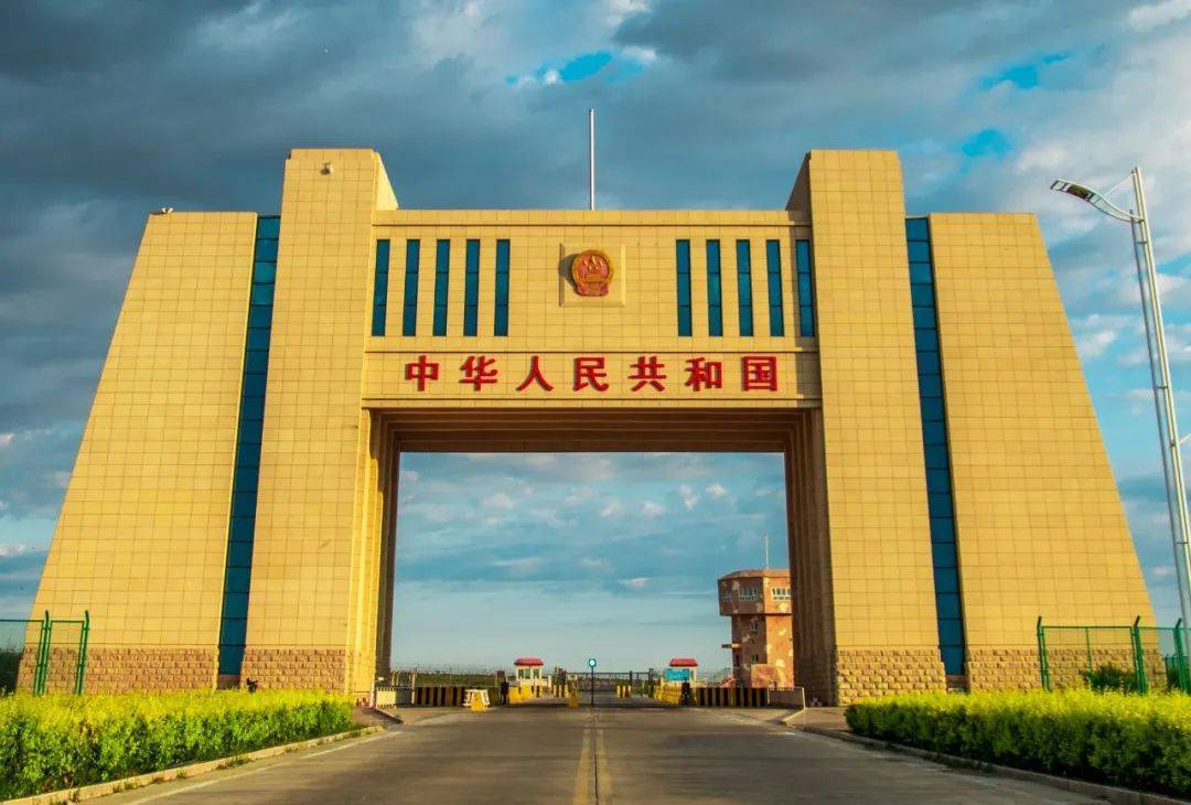 阿拉山口:丝路明珠 彩城夺目_通关_综合_货物