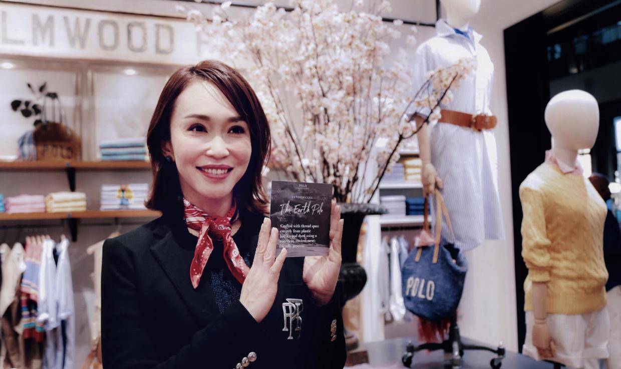 新加坡第一美女范文芳气质无敌,穿西装配短裤,171长腿太真实_美眉