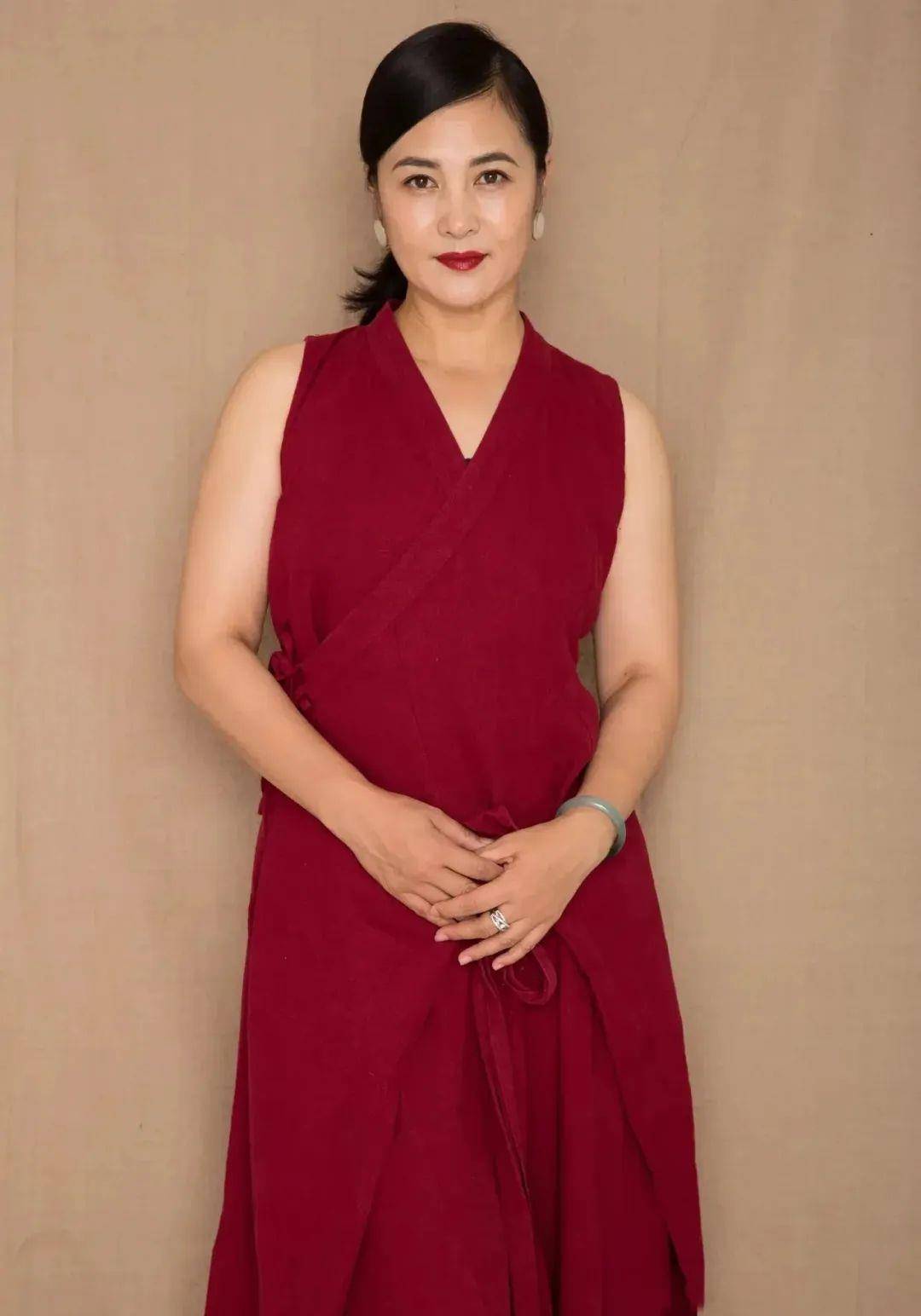 王景华无视美的存在?