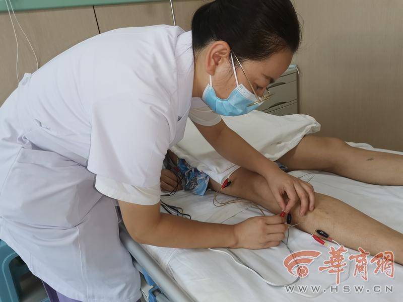 "电热针疗法中心"在西安中医脑病医院揭牌成立_望京医院_针灸_夏玉清