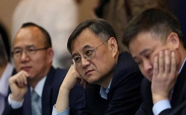 在海外事业最为辉煌时期,钱颖一老先生做出了一个令人震惊的举动,毅然