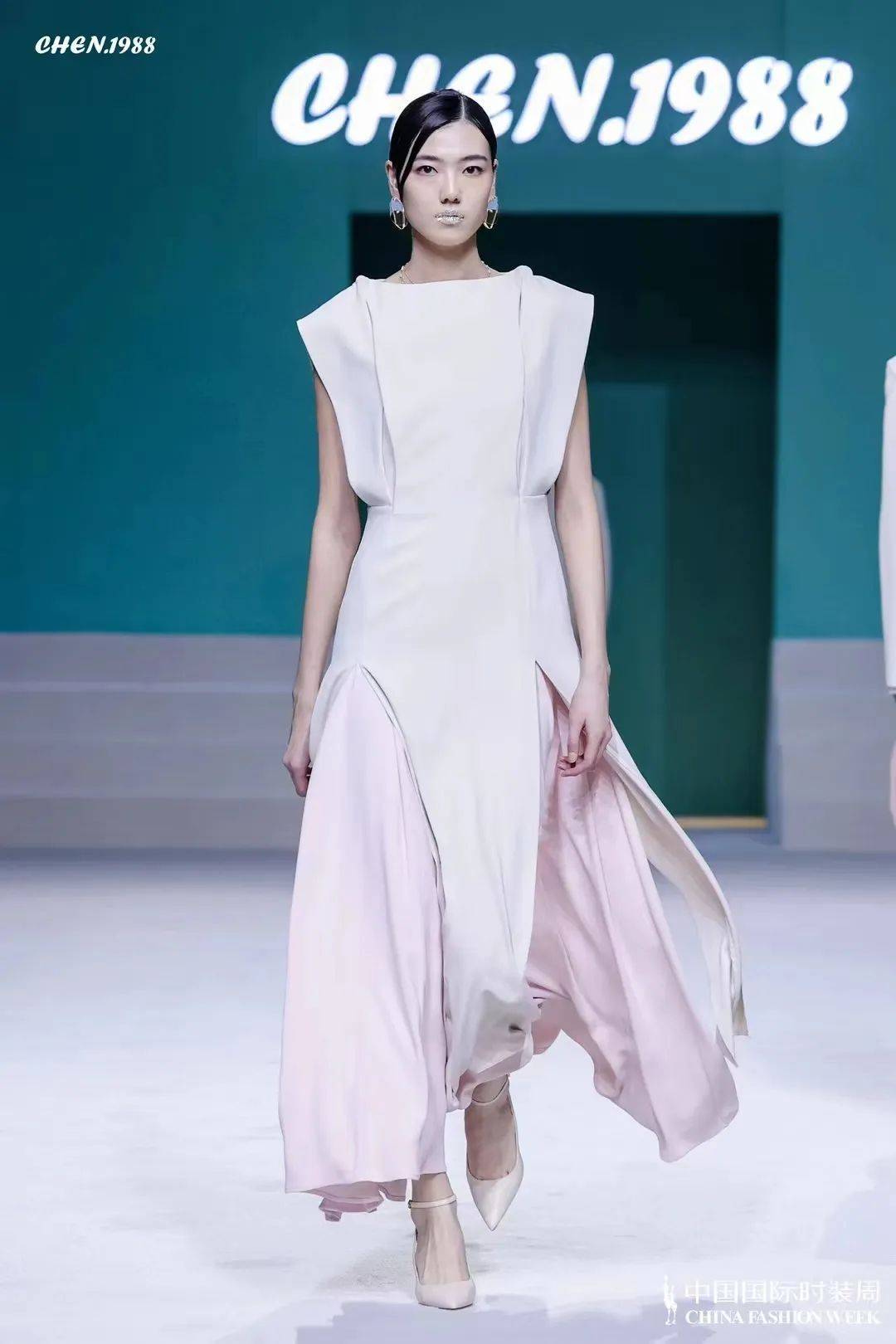 何宇婷第168期t台模特职业培训班毕业学员盖娅传说61熊英黄清茗雁第