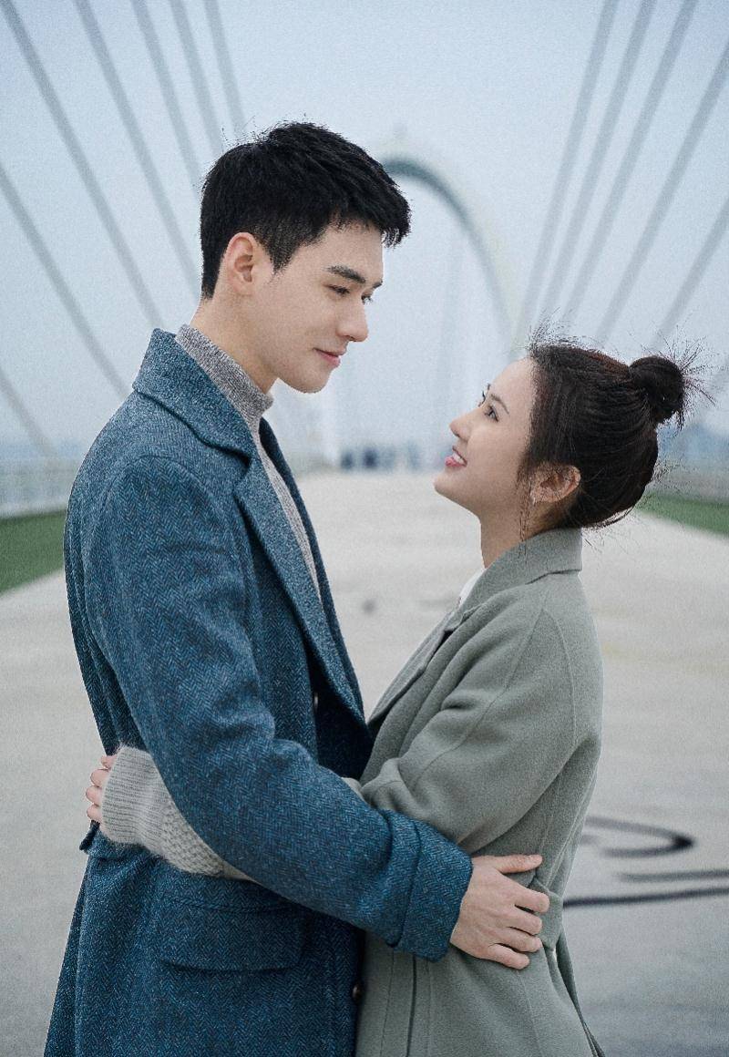 张慧雯:与龚俊"云梯星空吻",在80米高空冻成狗_南都_晏蓝_霍言