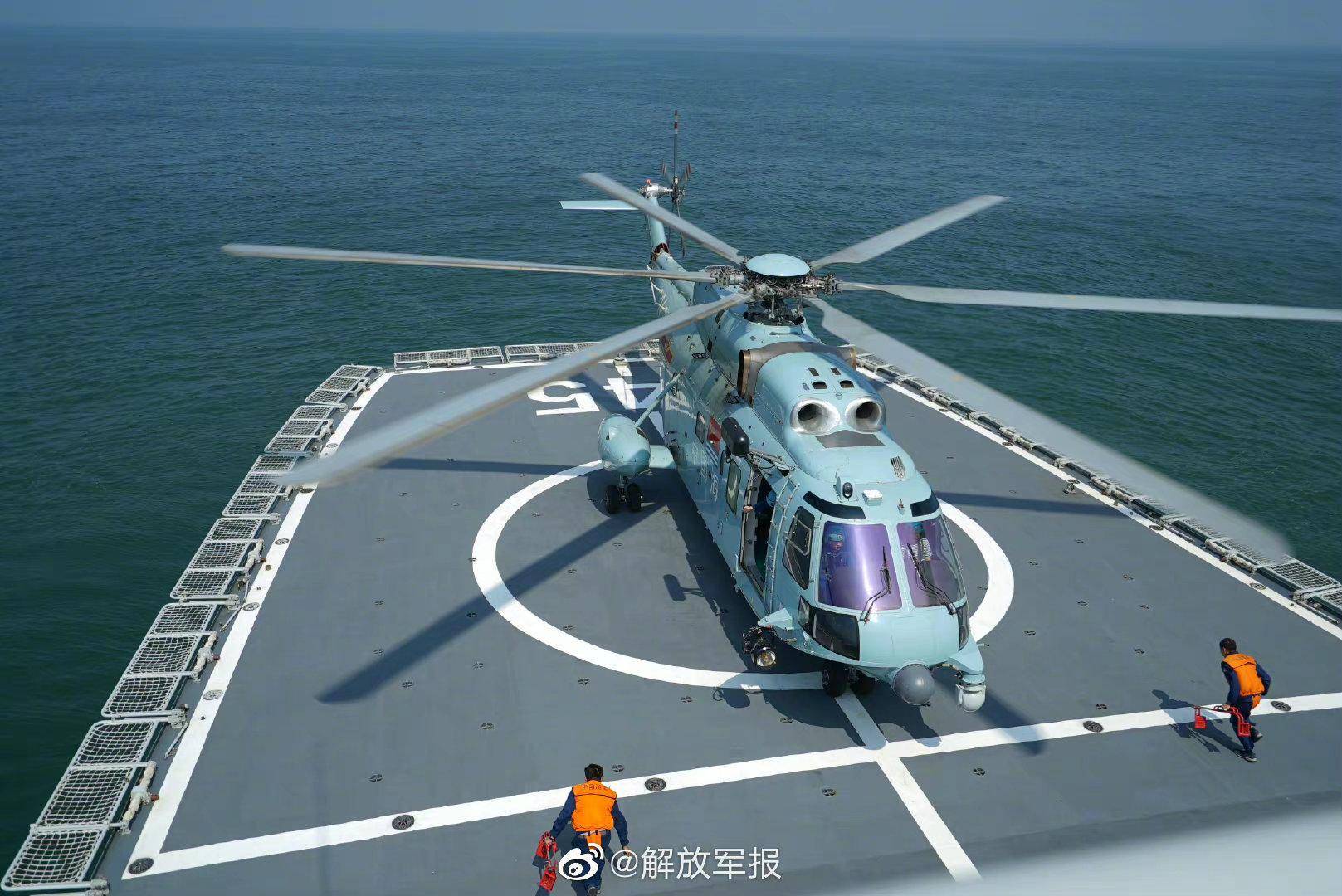 海军舰机联合救援训练,直击现场_舰载直升机_马英茗_丁国