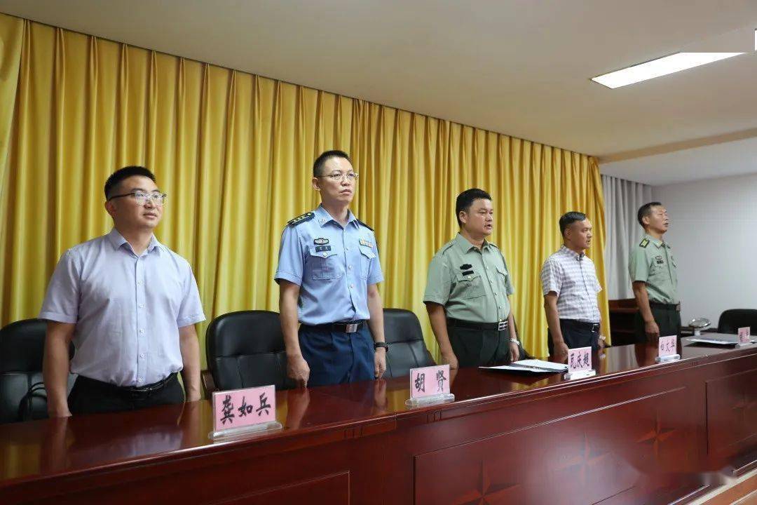 元江爸爸妈妈看过来,你家儿子戴上大红花的样子真帅!_新兵_军营_军旅