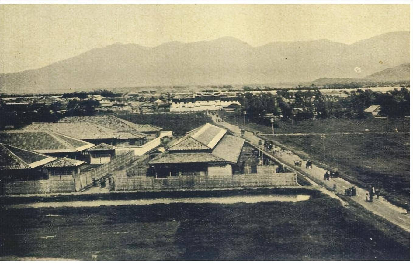 就是1890年了,这一年,林森又以优异的成绩考上学制一年的台湾电报学堂