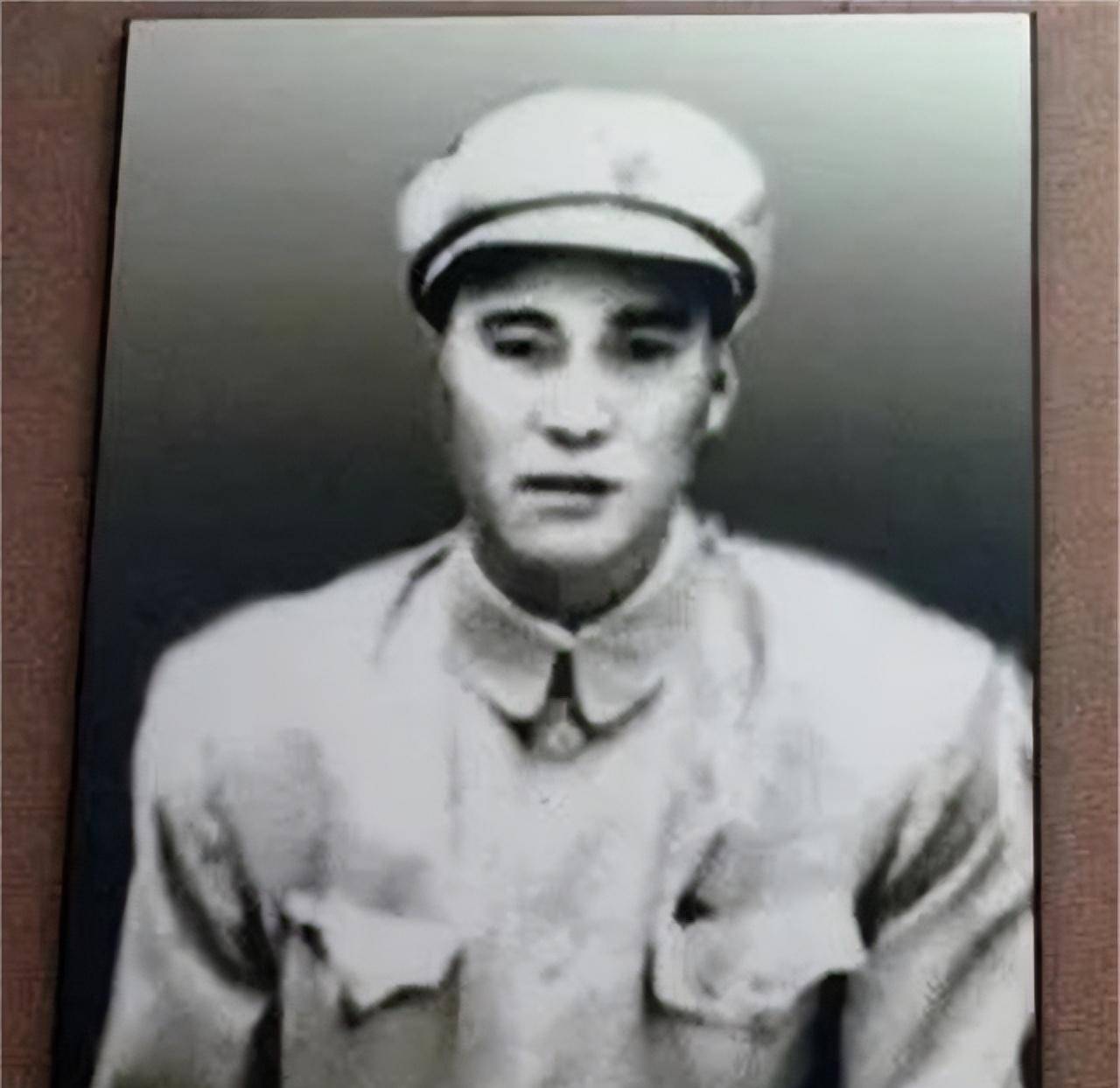 1952年,刘青山贪污过亿旧币被判死刑,13年后儿子考上清华不敢去_铁骑