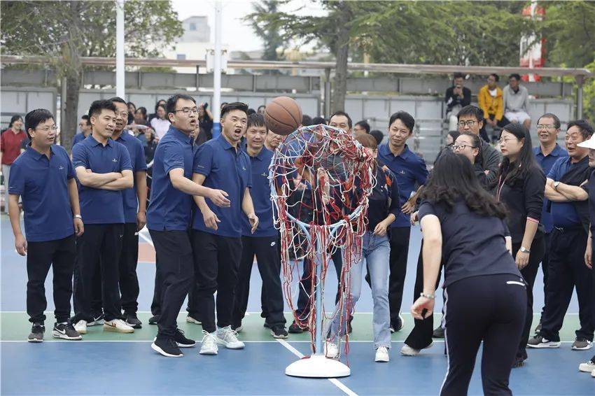 雲南曲靖會澤縣茚旺高級中學舉行