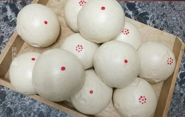 腊月二十八把面发,财源来年年发,详细讲解又暄又白的纯碱大馒头_面团