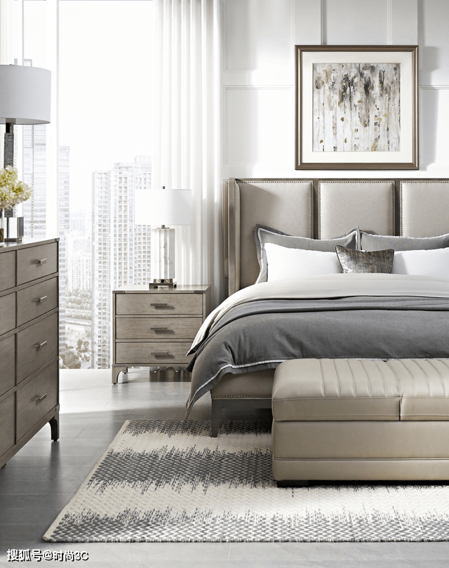 会看到带有浓郁贵族宫廷色彩的图尔乐章把典型洛可可风格的华丽雕琢与