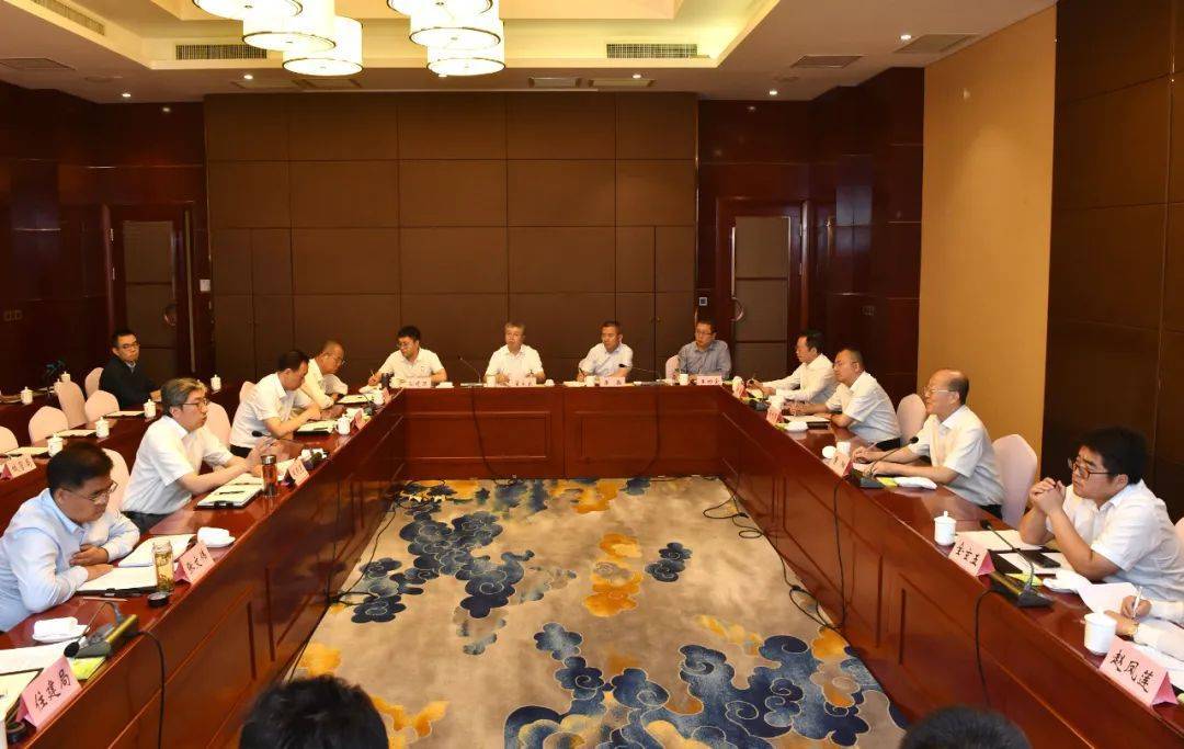 朱晓东与山西国际能源集团有限公司党委书记,董事长曹阳举行工作座谈