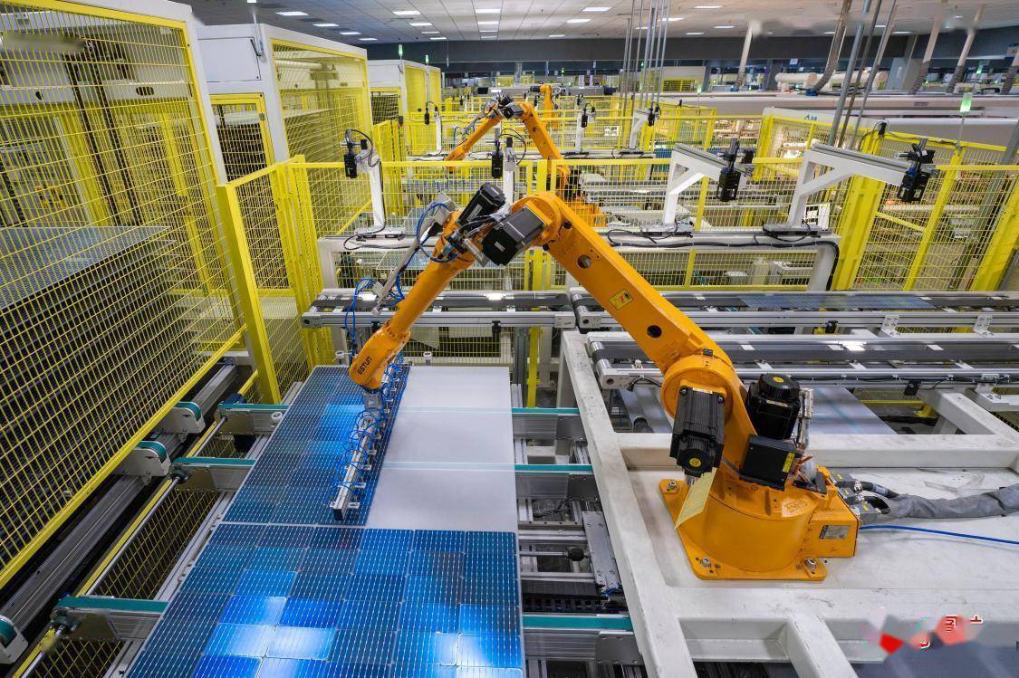 安徽肥东:太阳能光伏组件产销旺_生产_阮雪枫_合肥市