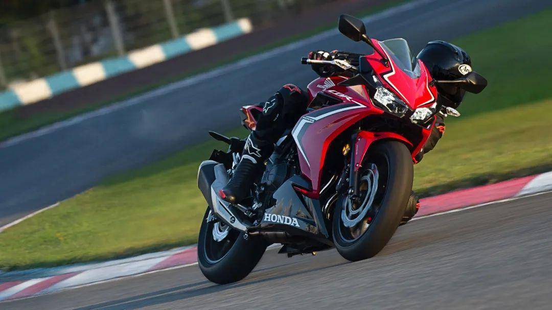 本田cbr400r发布,川崎,雅马哈安心了