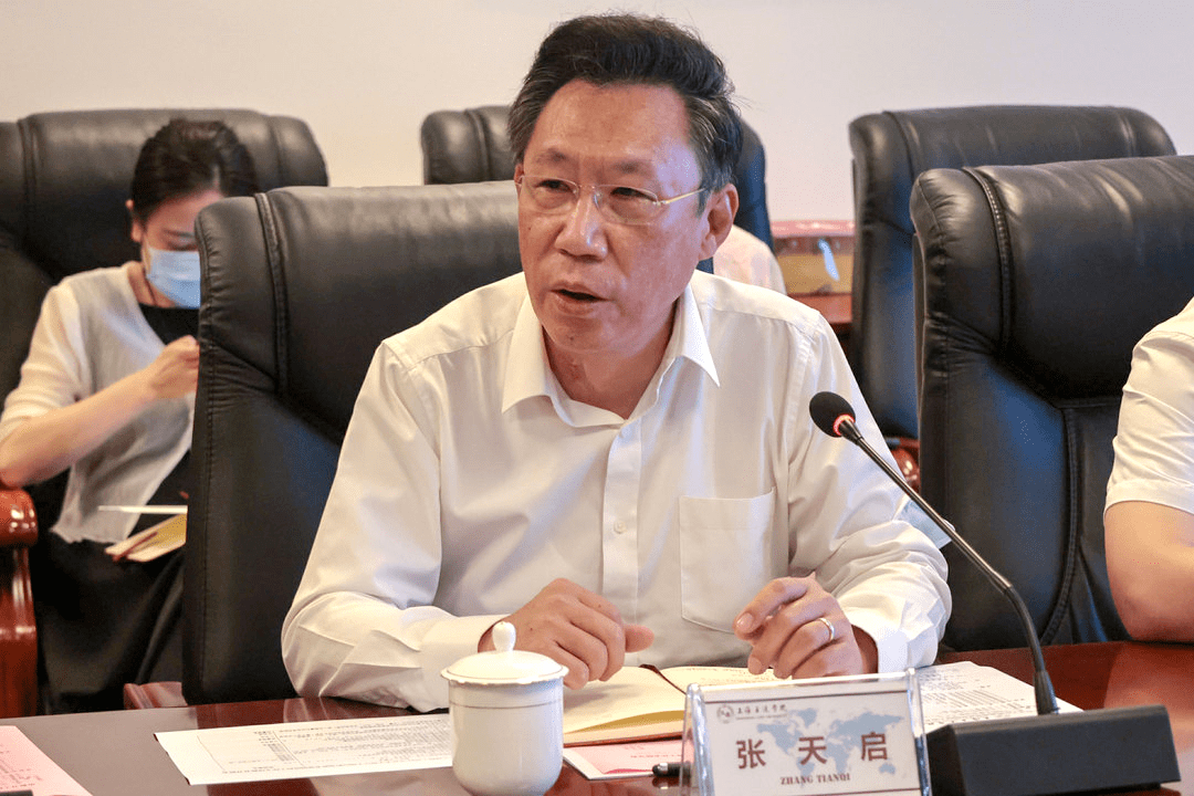 市教卫工作党委杨伟人副巡视员莅临上海立达学院调研