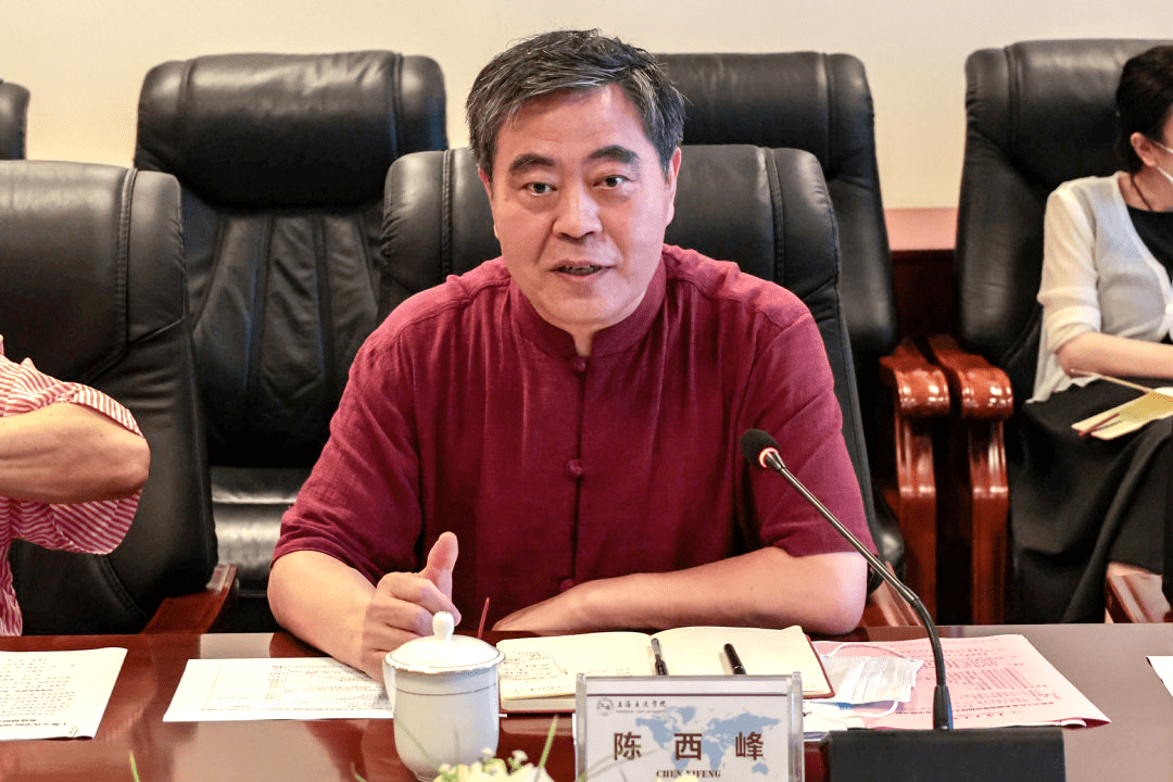 董事长陈西峰讲话董事长陈西峰对市教卫工作党委领导来校指导工作表示