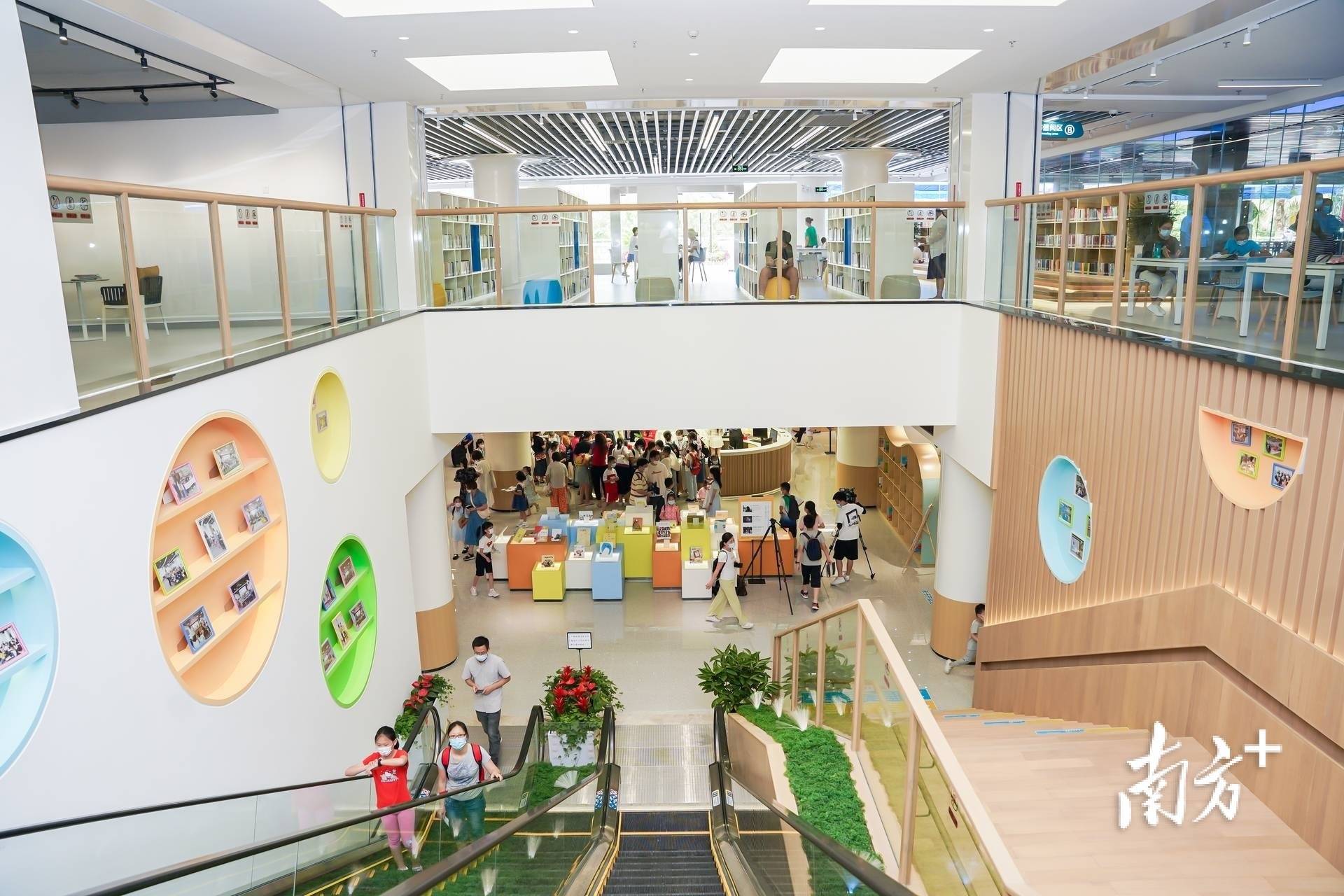 9月18日起龙岗区图书馆总分馆恢复开放_读者_刘越亚_检测