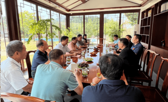 中国智慧工程研究会劳动教育工作委员会等领导进行考察