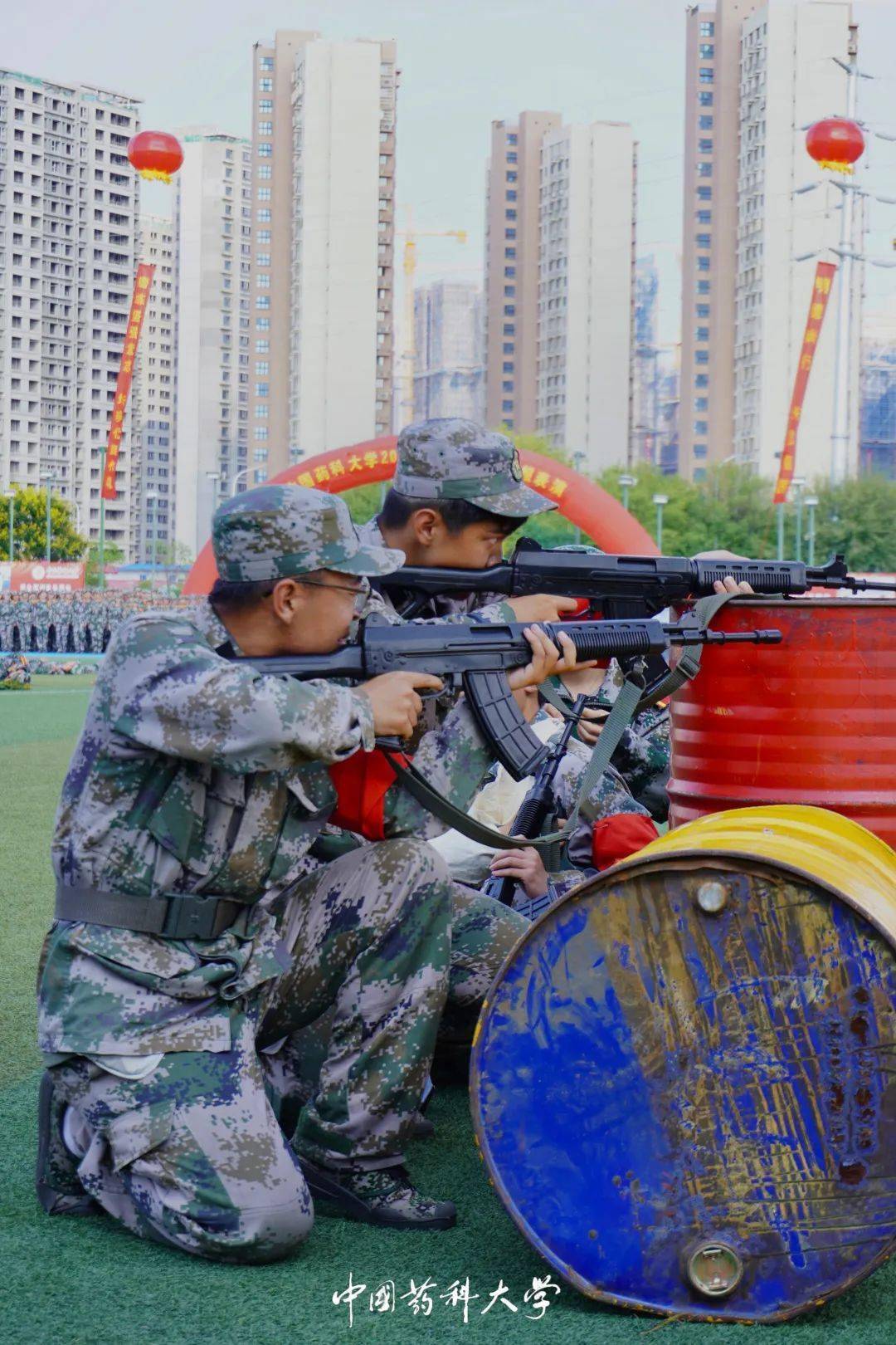 是药大学子奋勇向前的信心这是一支训练有素的战队不畏艰难困苦,不畏