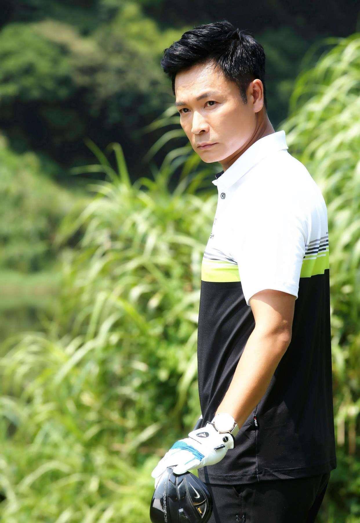 "傻瓜"成影帝,娶了"国民女神"当老婆,成人生赢家_郭晋安_电视剧_傻子