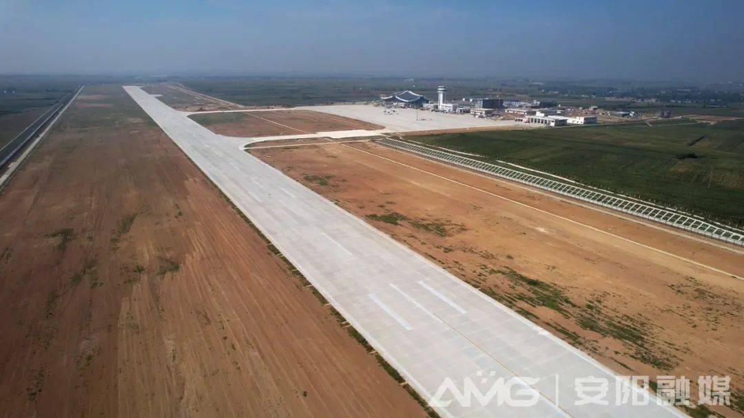 (徐强 摄)安阳红旗渠机场位于汤阴县瓦岗乡,距市区直线距离27公里