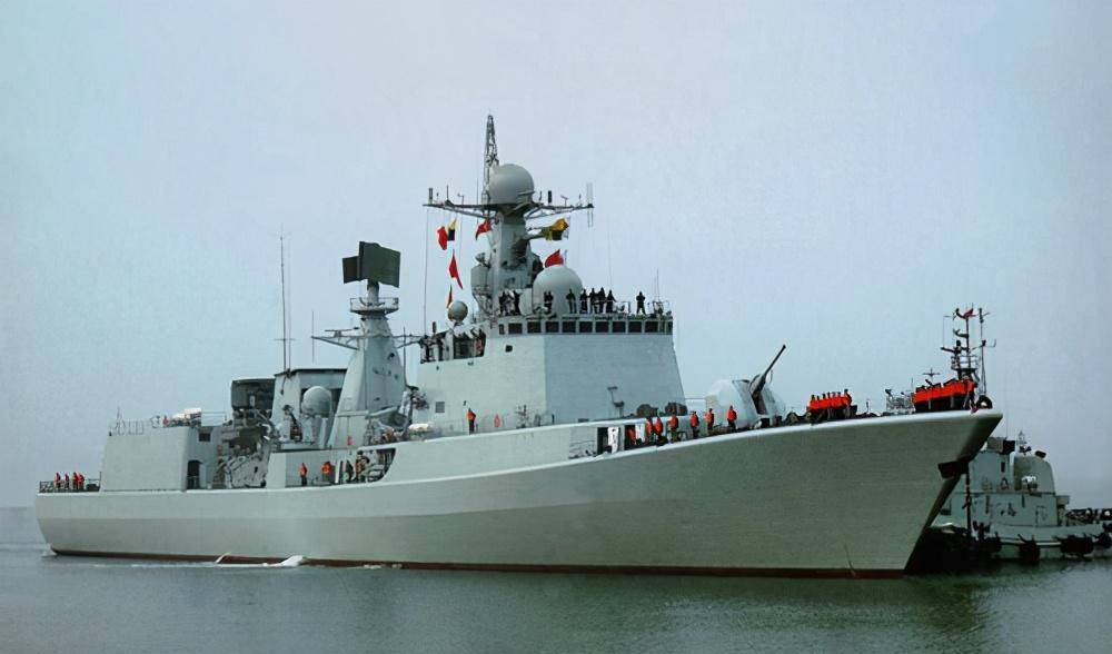 赖三羊是正排级军官,提干之前曾在四川的农村老家找了一个对象,后来