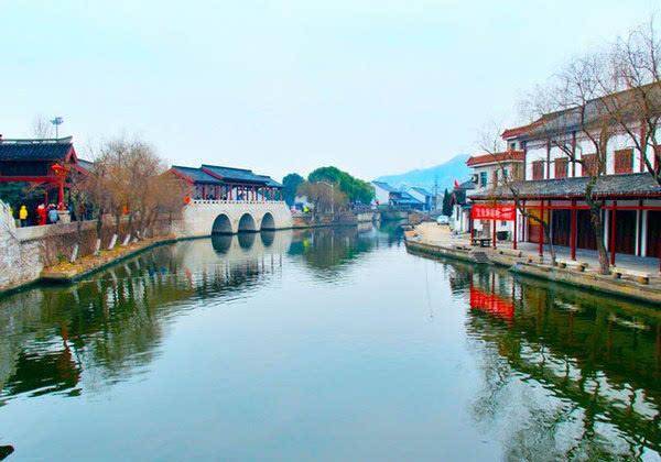 浙江绍兴这座古镇很有“烟火气”，始建于北宋年间，透着水乡风俗