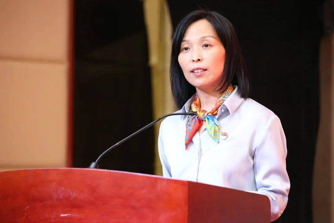 区纪委副书记,区监委副主任张瑞英为活动致辞▲诗朗诵《讴歌新时代