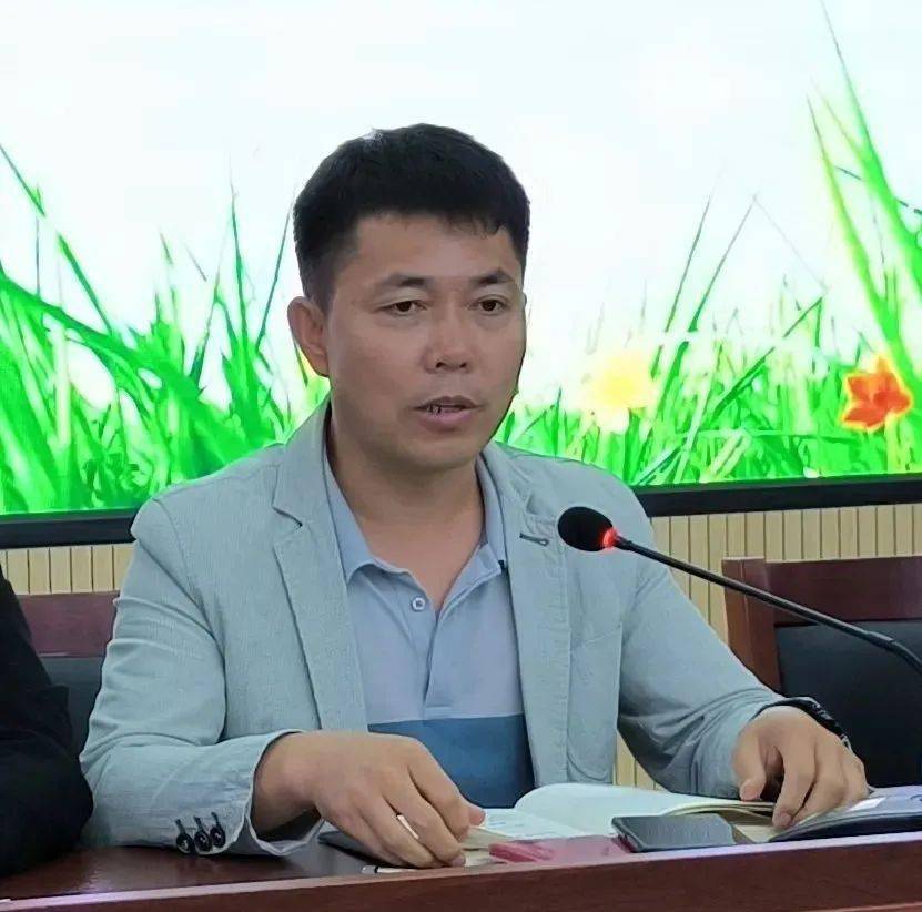 青蓝携手 薪火相传——眉县中学召开2022-2023学年度"青蓝工程"启动