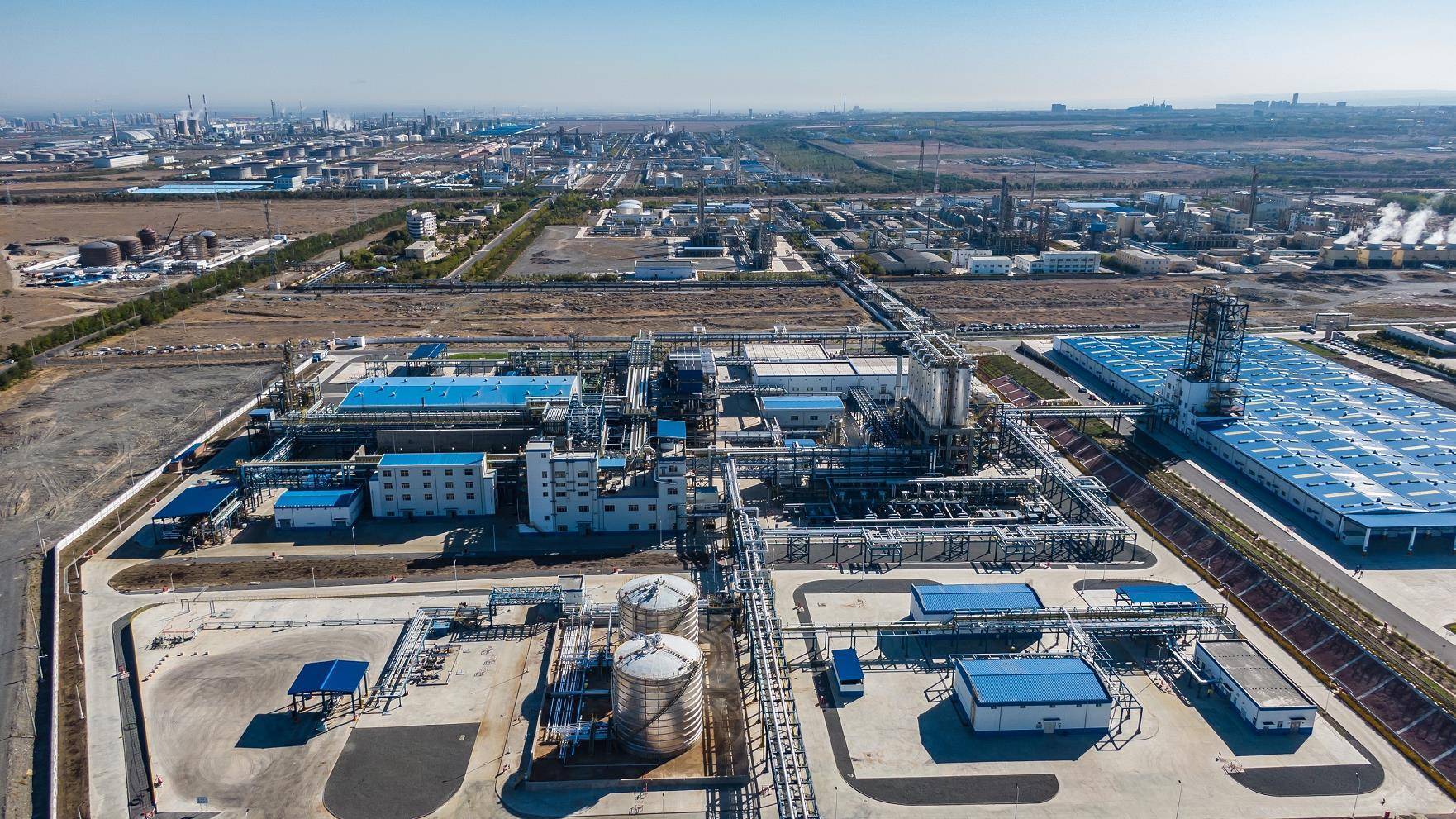 新疆和中石油合作首套eva项目投料开车成功