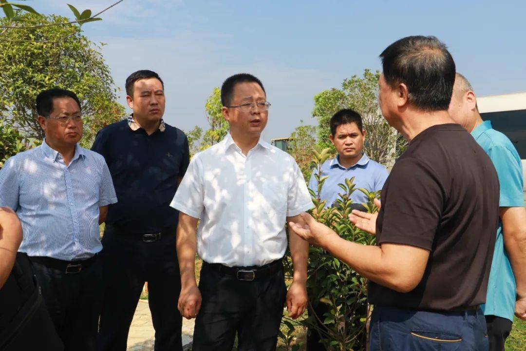 龙亮先后来到零陵区建筑垃圾处理再生利用项目,滨江新城康养综合体