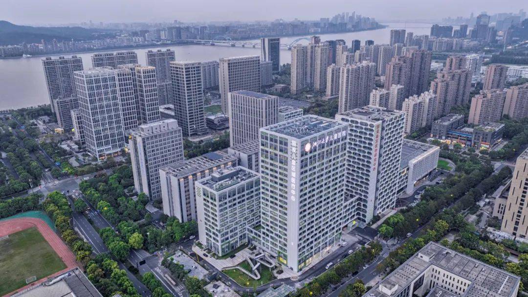 浙大儿院滨江院区二期大楼正式启用!_儿童医学中心_医疗_服务