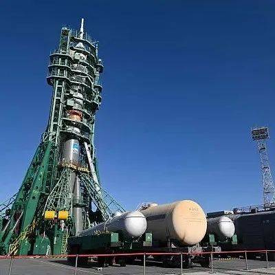 俄美宇航员将共同前往国际空间站_俄美宇航员将共乘飞船上太空_俄罗斯_美国