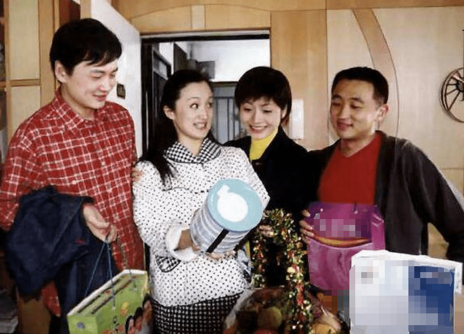 著名演员杨昆:一生无儿无女,退休金2500,如今61岁成了带货主播_发展