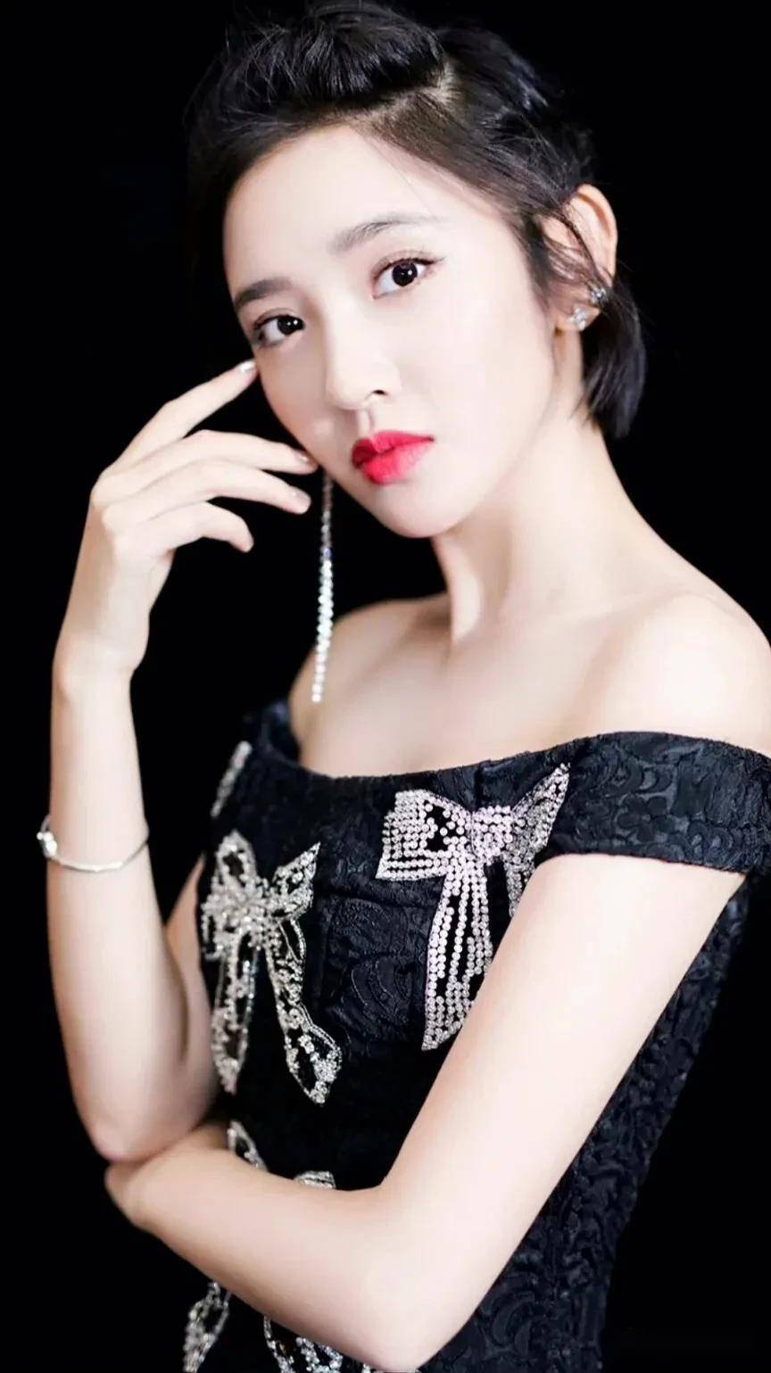 唐艺昕:另外一种美_唐艺昕